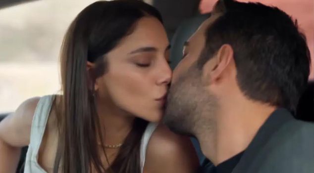 Shock farewell in Uzak Şehir! First they kissed, then sent to death