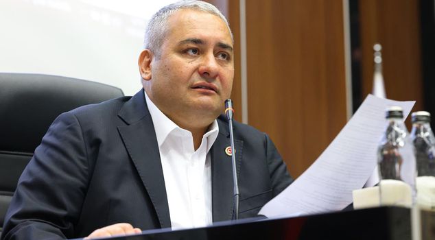 He resigned from CHP! Mesut Özarslan sent a congratulatory flower to the new MYK members of CHP.
