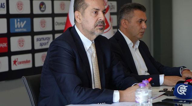 تصريحات مثيرة للجدل من رضا برشين: أنصار غلطة سراي تبرعوا بـ 19 ليرة وكأنهم يسخرون