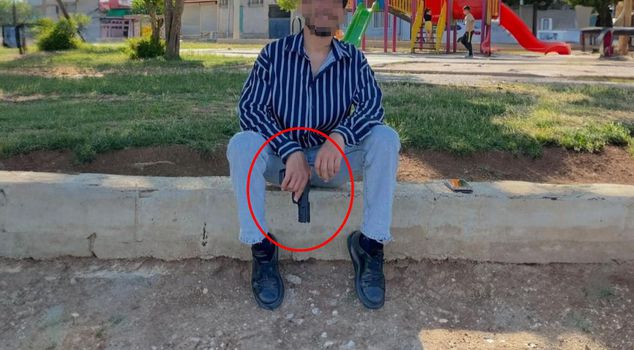 مشتبه به جريمة القتل في الحديقة نشر صورة مسلحة من موقع الحادث قبل الهجوم