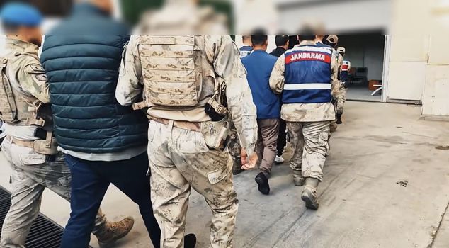 عملية على شبكة تغسل عائدات المخدرات: مصادرة أصول بقيمة 15 مليار ليرة تركية