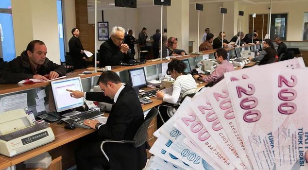 أستاذ، طبيب، واعظ! إليك رواتب الموظفين الجدد حسب المهنة