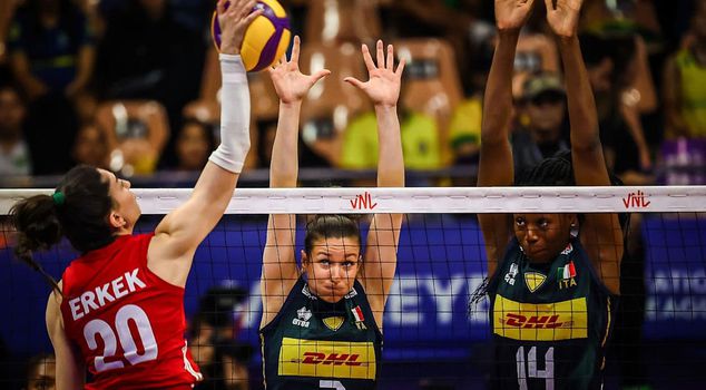 Sultans of the Net were defeated by Italy
