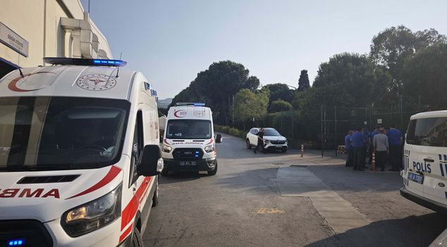 Worker trapped in casting machine dies in Manisa