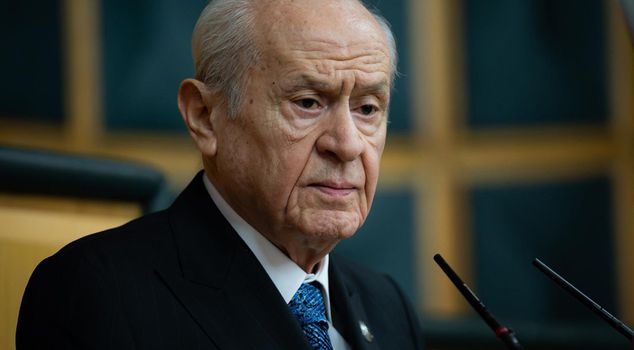 Bahçeli called out to Özel from the podium: He should not fuel the fire, but act with common sense.