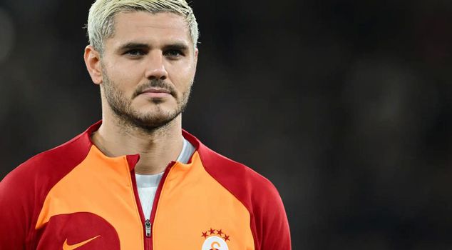 Icardi shared his girlfriend's nude photo! Chaos ensued