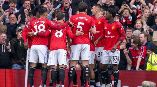 Three departures at Manchester United at once