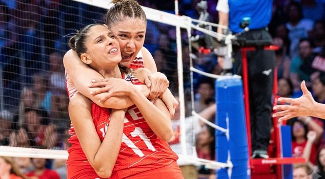 VakıfBank Volleyball Team bid farewell to Derya Cebecioğlu