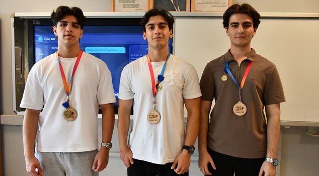Youth returning from the USA with double awards received a champion-worthy welcome in their hometown