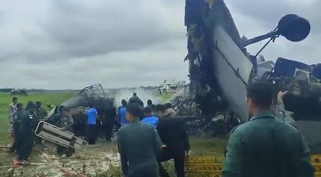 Military cargo plane crashes in India: 5 soldiers killed