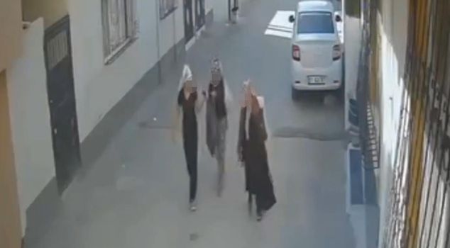 In Adana, female thieves stole rice, bulgur, pasta, and an electric stove from a house they broke into.