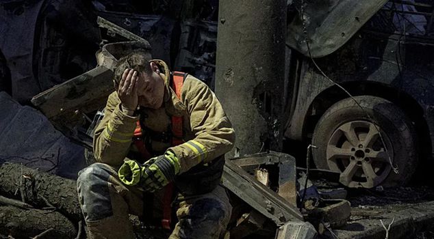 روسيا تهاجم أوكرانيا: مقتل 9 أشخاص بينهم 5 من رجال الإنقاذ