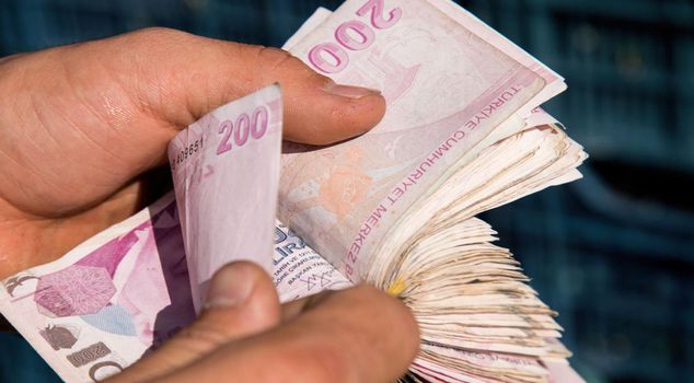 جاء تخفيض على المازوت بقيمة 1 ليرة و23 قرشاً