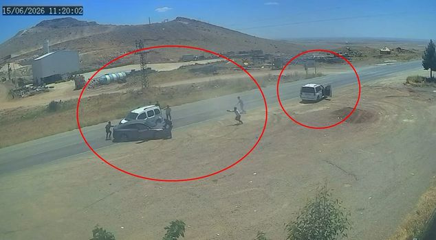 Guns fired one after another in relatives' land dispute: The area turned into a battlefield!