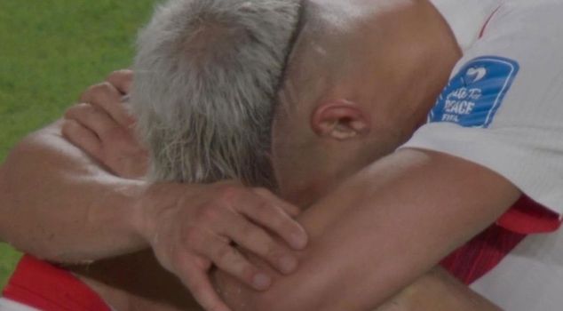 Mert Müldür couldn't hold back his tears! A heartbreaking scene at the end of the match