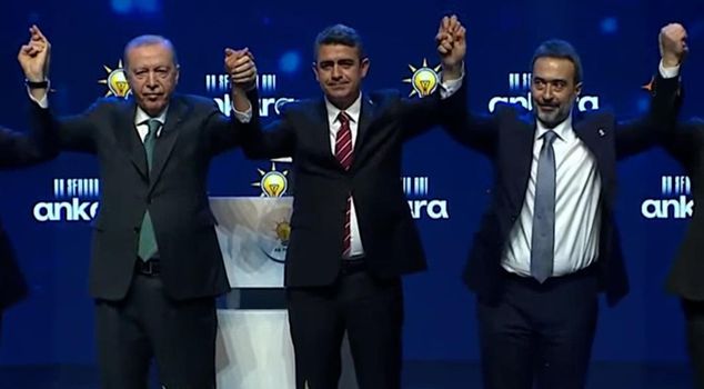 Левент Коч перешел в Партию справедливости и развития! Значок прикрепил президент Эрдоган