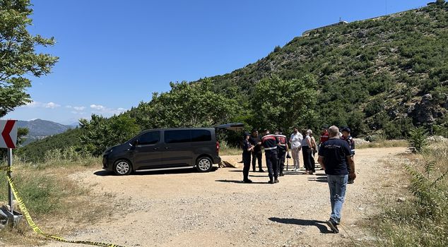 Bodies of 2 young people found in a parked car in Isparta