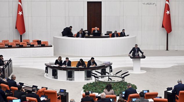 Йенер Йенер снова стал председателем Счётной палаты