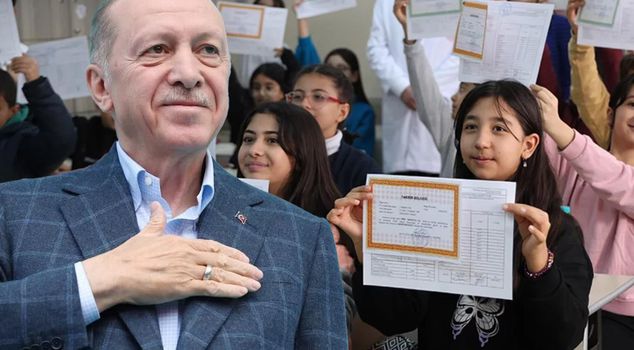Erdoğan congratulates millions of students on their report cards: I wish you a productive and enjoyable summer holiday