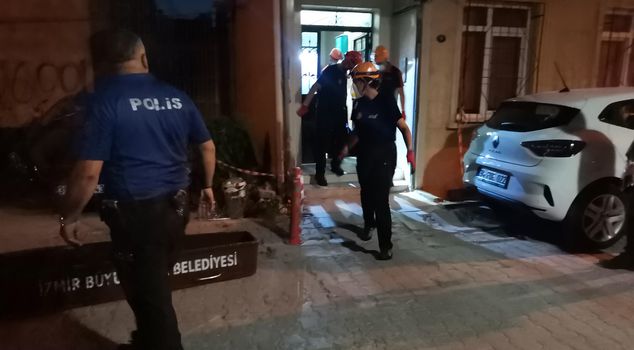 1 person died in a house fire in Izmir.
