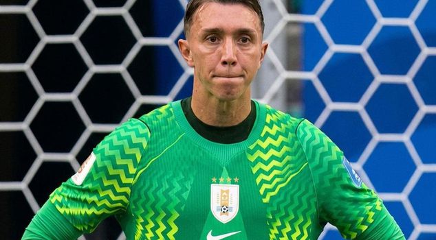 Another huge mistake from Muslera! He played with the dreams of an entire country.