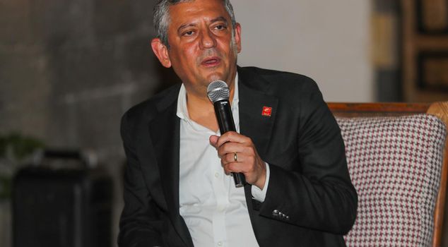 Özgür Özel spoke like this for the first time! The new party message that will be widely discussed.
