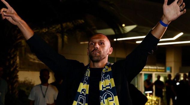 After Vedat Muriqi, another star has entered the MRI in Fenerbahçe.