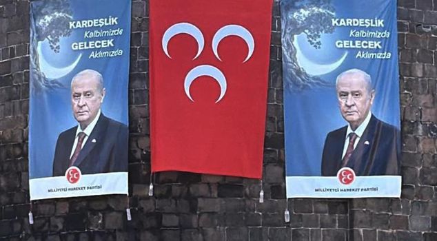 Banners of MHP and Bahçeli were hung in the stronghold of the DEM Party.