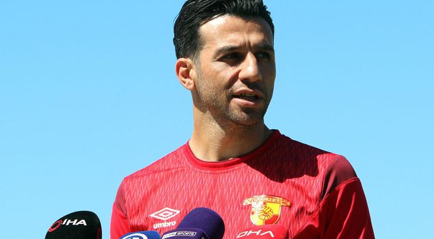 إسماعيل كويباشي يودع كرة القدم