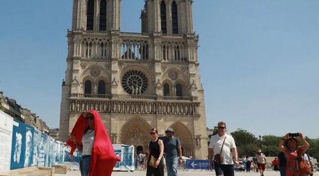 تم تسجيل أكثر من ألفي حالة وفاة في موجة الحر في فرنسا خلال شهر يونيو في أسبوع واحد
