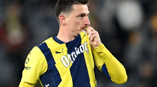 Mert Hakan Yandaş, who signed the minimum wage, shares his first post