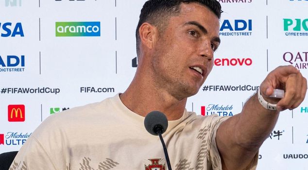 Cristiano Ronaldo scolds journalists