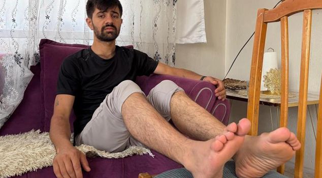 Went in with a toothache, ended up unable to use his foot