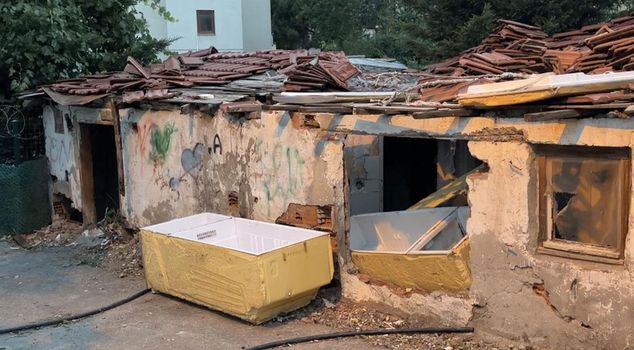 A woman's body was found in an abandoned shanty in Kartal