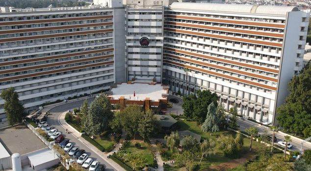 Academician defrauds Akdeniz University doctors! There is a surgeon defrauded of 1 million.