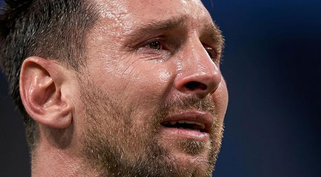 Messi, who carried his team to the quarterfinals, cried with joy after the match.