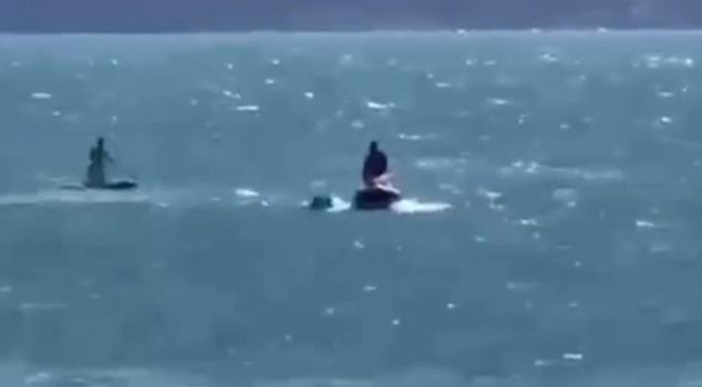In Bartın, a mother and her daughter on a SUP board who were swept away by the wind were rescued by lifeguards.