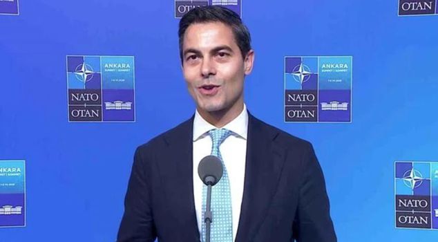 At the NATO Summit, a question about Iran was asked to Dutch Prime Minister Jetten: 