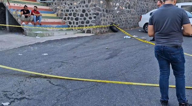 A tradesman followed his customer for kilometers and killed him after a dispute.
