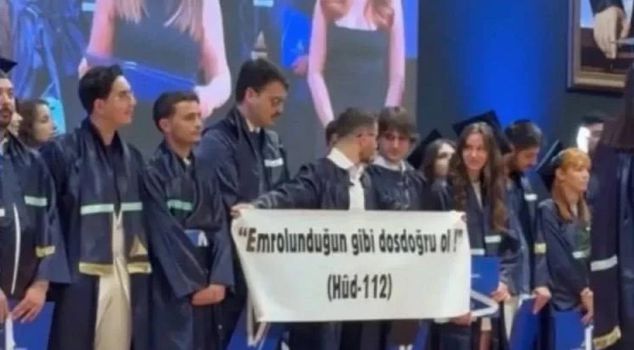 AK Party spokesperson reacts to banner crisis at graduation ceremony: Those who committed barbaric acts should be ashamed