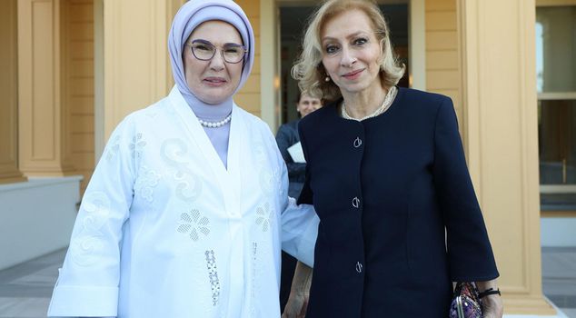 أمينة أردوغان تستضيف زوجة رئيس وزراء لبنان في إسطنبول