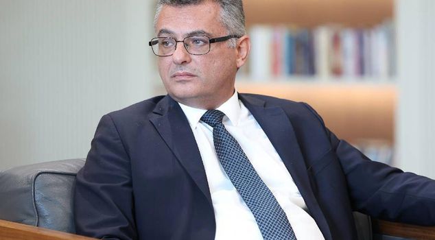 تم إخراج رئيس جمهورية شمال قبرص التركية إرهورمان من المستشفى بعد نقله إليه