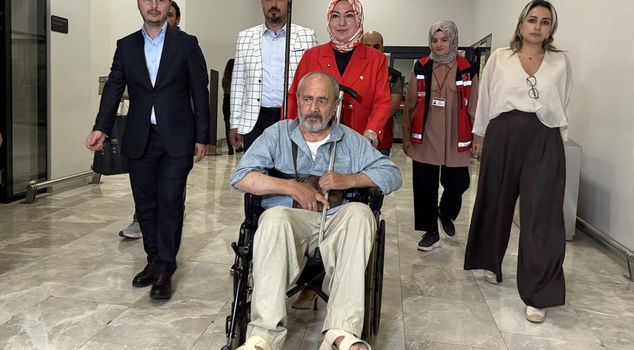 After 40 years of longing, Ali Baybaş, who was stranded in Saudi Arabia, returned to his homeland.