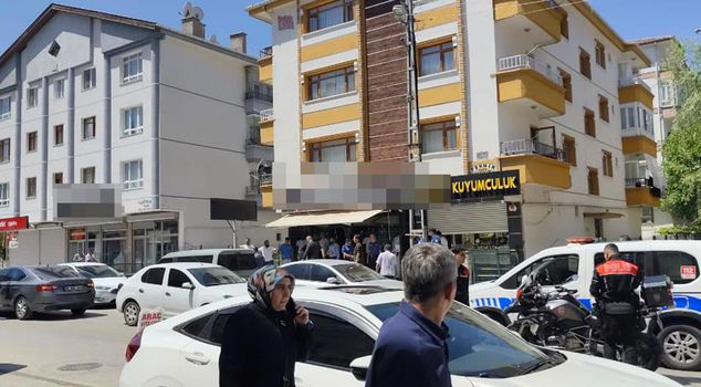 تم القبض على سارق المجوهرات خلال ساعتين: كان قد بحث في الإنترنت عن 'كيفية تنفيذ السرقة'