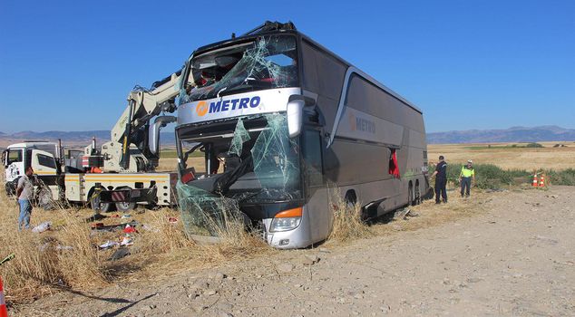 A bus carrying 80 people crashed in Amasya: 46 people injured, 2 seriously.