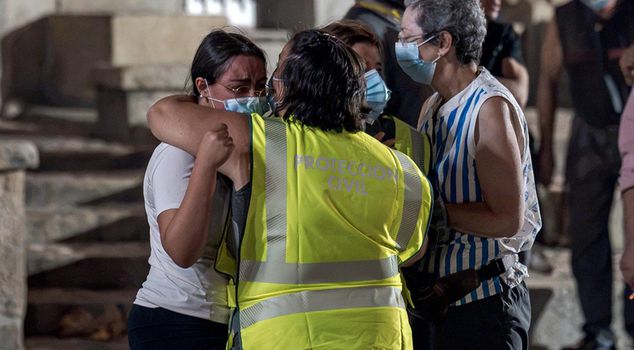 إسبانيا وفرنسا تكافحان حرائق الغابات! تم إخلاء حوالي 375 ألف شخص