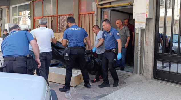 العثور على رجل يبلغ من العمر 51 عامًا ميتًا في منزله في أماسيا