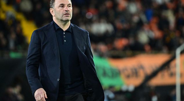 أوكان بوروك اعترض: أنا بحاجة إليك، لا يمكنك الذهاب إلى أي مكان