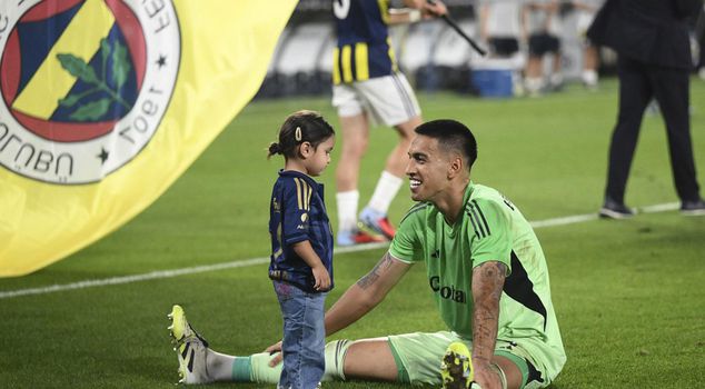 The ban imposed on Gençlerbirliği has cancelled the transfer of İrfan Can Eğribayat.