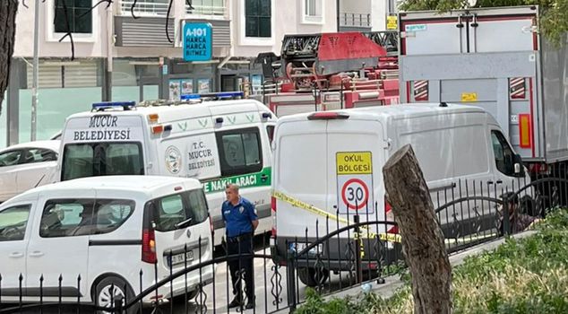 A young driver died after being trapped under a truck ramp in Kirsehir.